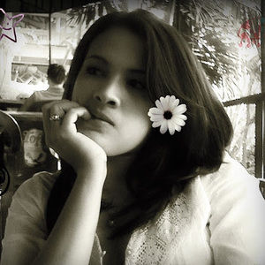 Meet your Posher, Valeria